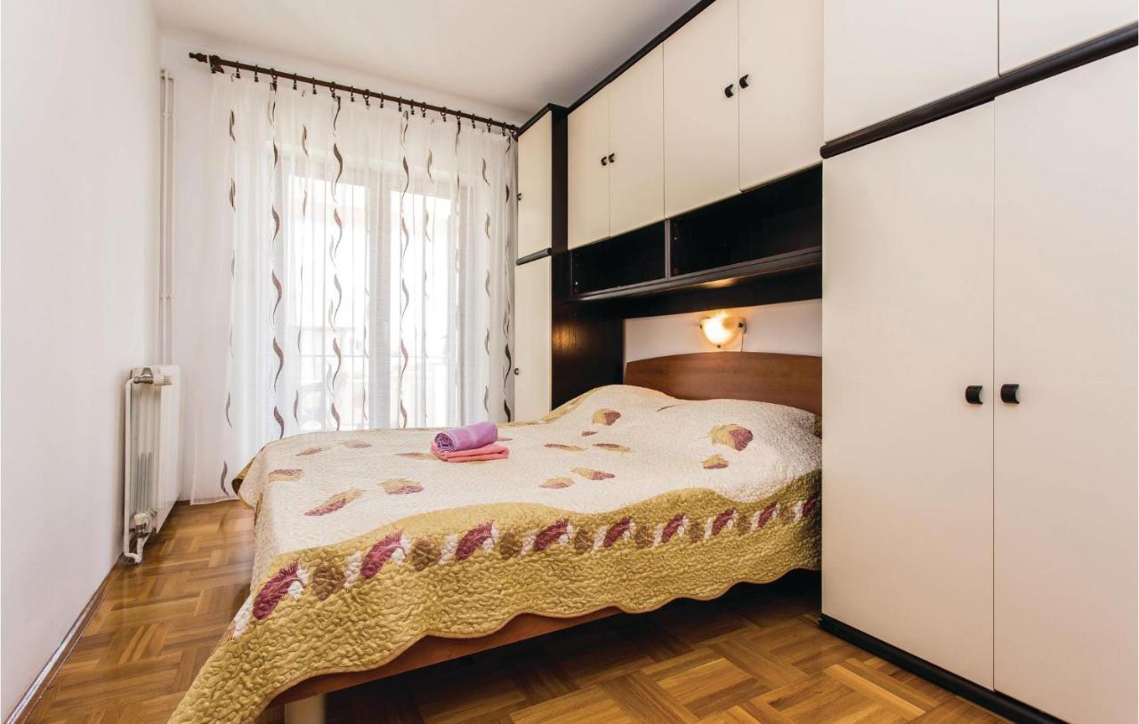 Stunning Apartment In Krk With Kitchen Krk Town Exteriér fotografie