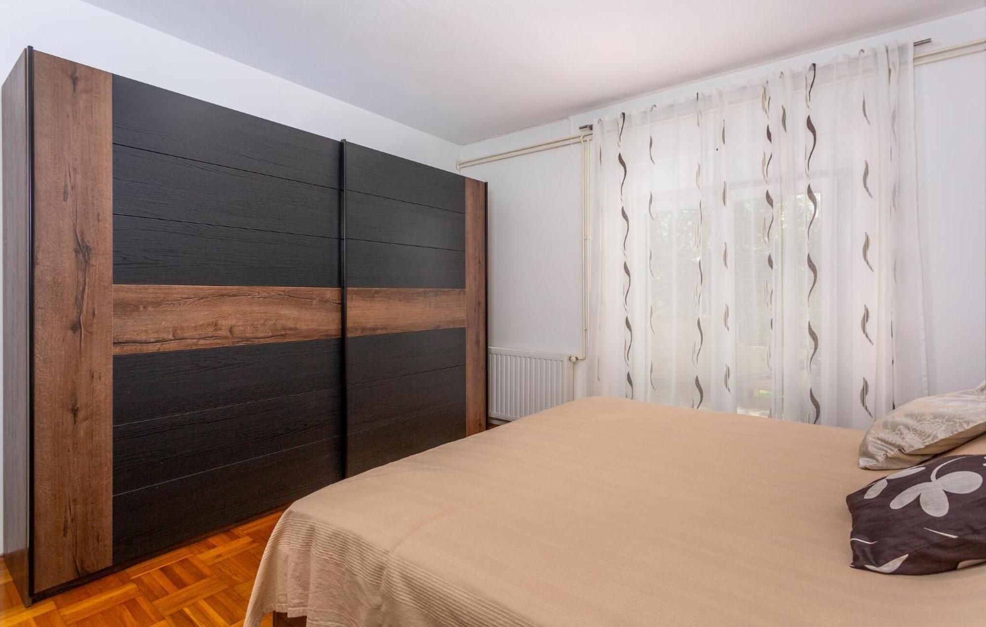 Stunning Apartment In Krk With Kitchen Krk Town Exteriér fotografie